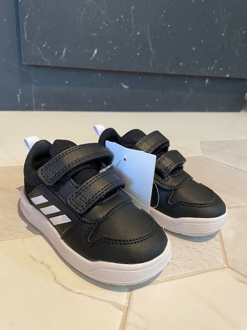 All black discount sneakers for toddlers