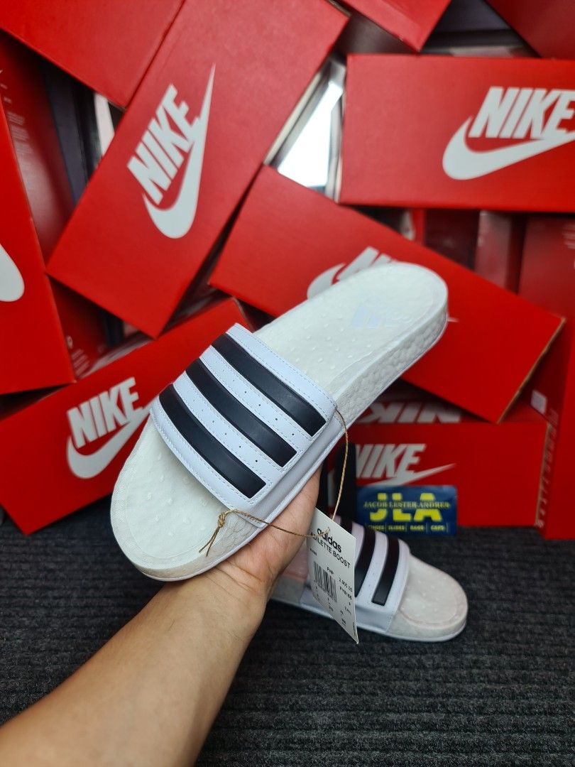 Nike boost deals slides
