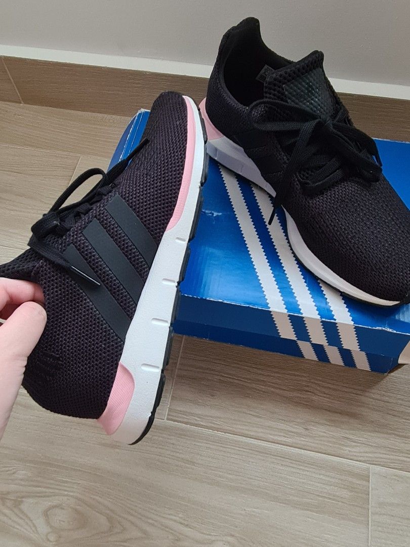 Adidas Swift Run Black True Pink size US 6