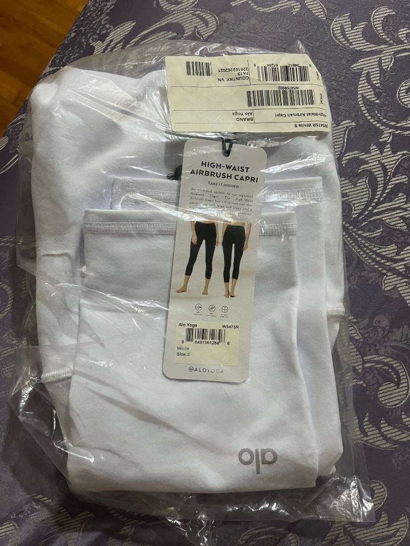 Alo yoga high waist airbrush capri sales