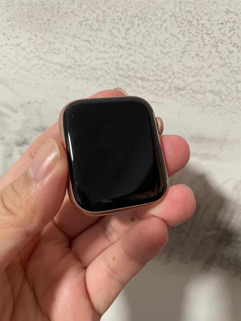 Apple Watch Series 4 44mm GPS Gold Mobile Phones Gadgets