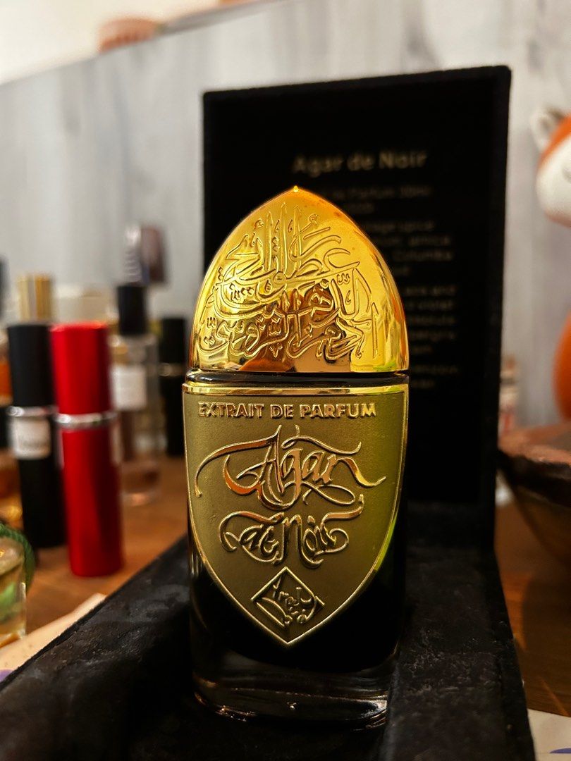 Areej le dore agar de noir