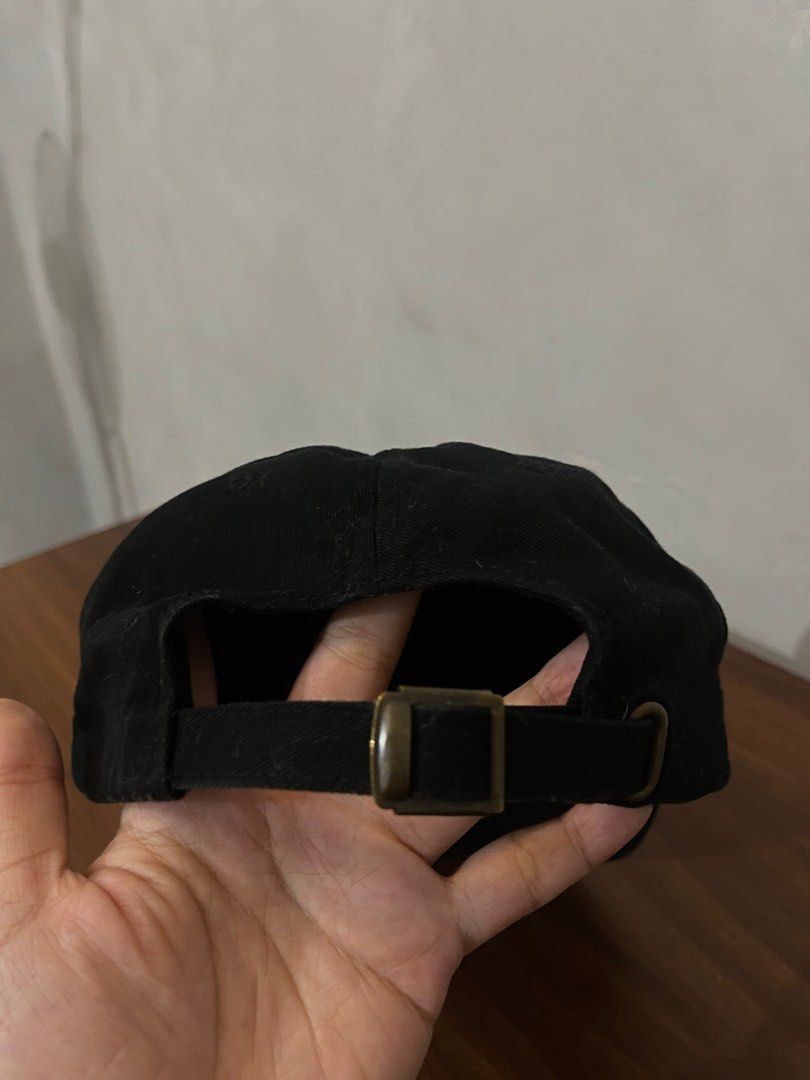 ASSC HAT (Category: Caps & Hats) located in Angeles City. Submitted by alienstuff01 (Listing ID 1255775633, Image 3). Description: Like new, osfa.