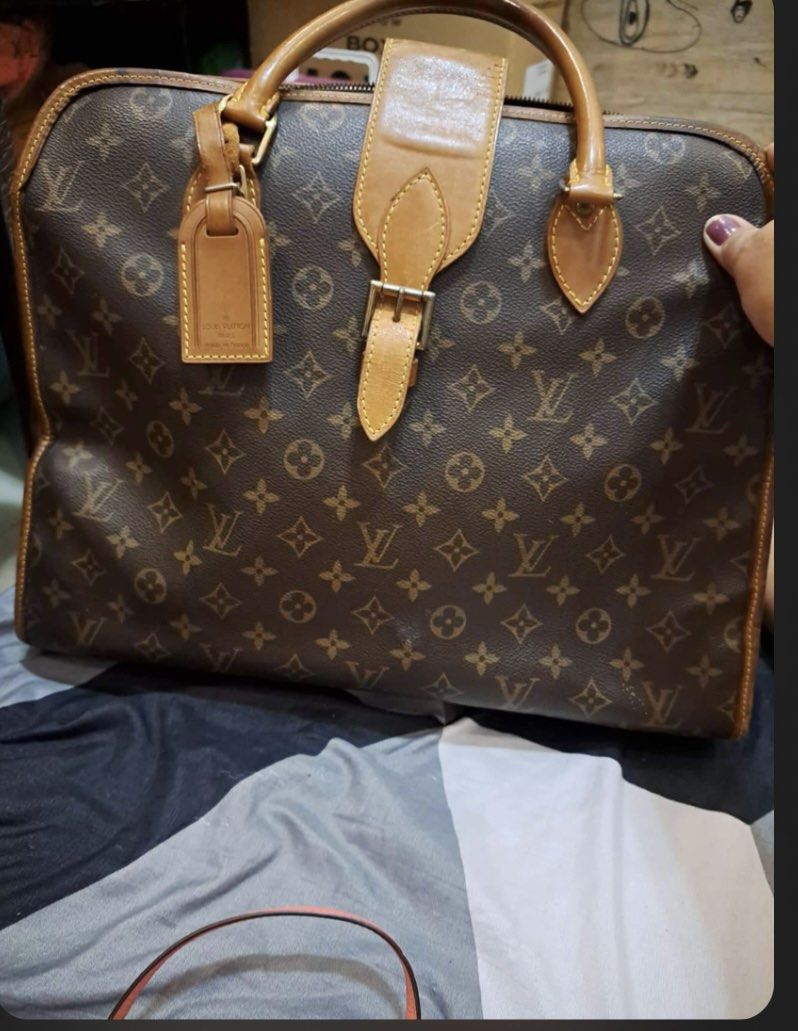 Louis Vuitton Rivoli MM Monogram Bag, Luxury, Bags & Wallets on Carousell