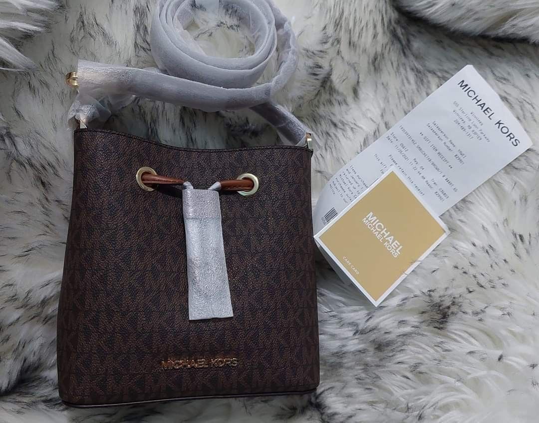 PO: 💯 authentic Michael Kors Suri medium bucket bag quilted, Women's  Fashion, Bags & Wallets, Cross-body Bags on Carousell