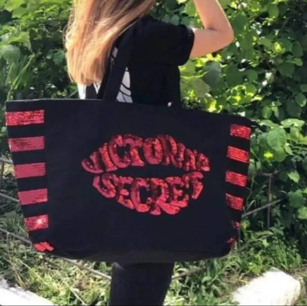 Authentic Victorias Secret Tote Bag, Women's Fashion, Bags & Wallets, Tote  Bags on Carousell