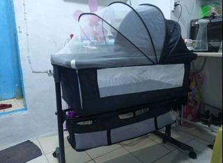 Baby Crib (can swing also)