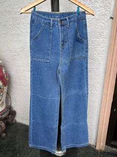 (Category: ) located in . Submitted by shopwithstyle_ (Listing ID 1255866664, Image 1). Description: .