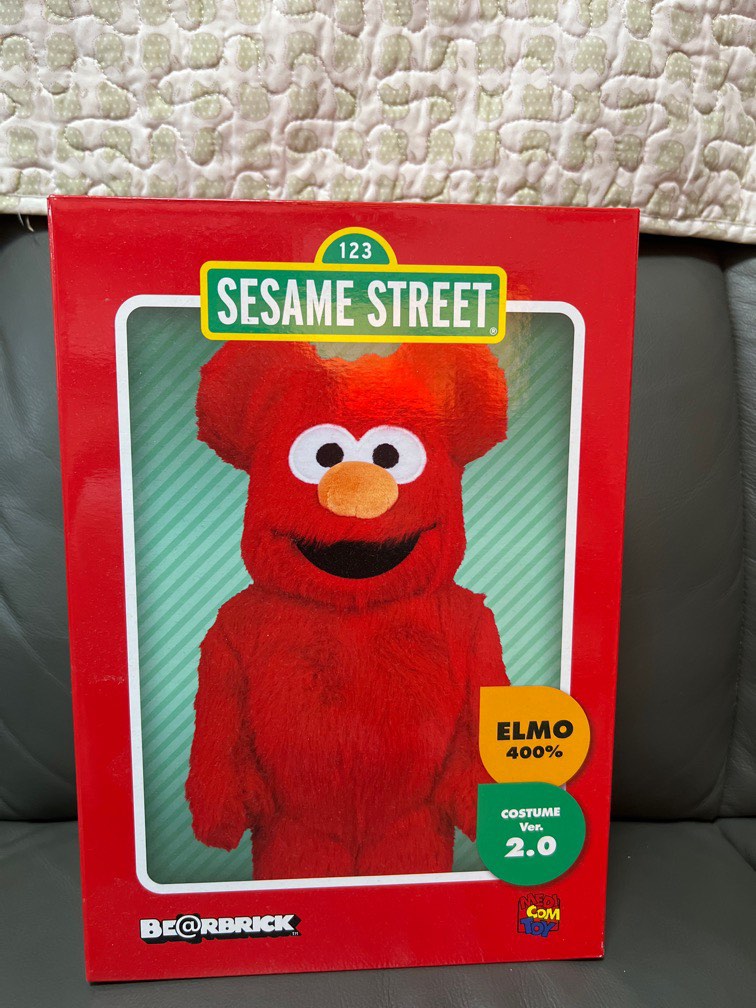 BearBrick Elmo 400% Costume Ver. 2.0, 興趣及遊戲, 玩具& 遊戲類