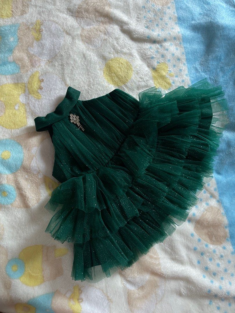 Beautiful dark green baby girl dress, Babies & Kids, Babies & Kids Fashion  on Carousell