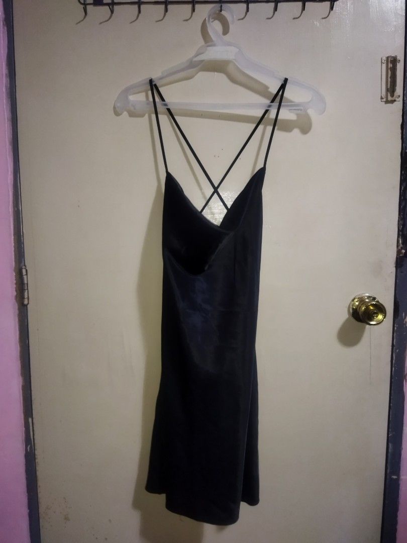 Black Slip Dress by H&M, Women's Fashion, Dresses & Sets, Dresses on  Carousell