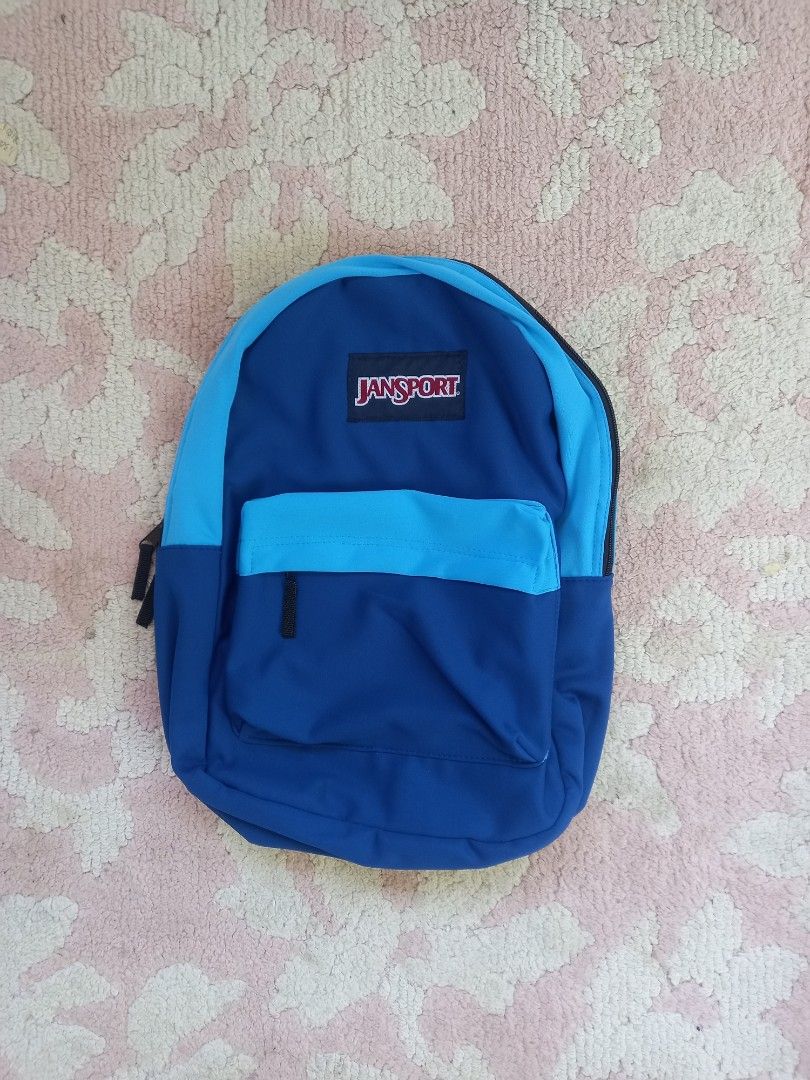 Bag Packs (Category: Backpacks) located in Tuguegarao City. Submitted by preloved_japan_items (Listing ID 1249446015, Image 3). Description: 👉jansport brand 👉all brand new 👉bi- color 👉top g quality 👉measurement: 16"x 13" ❣️Cash On Delivery nationwide in my shopee store.