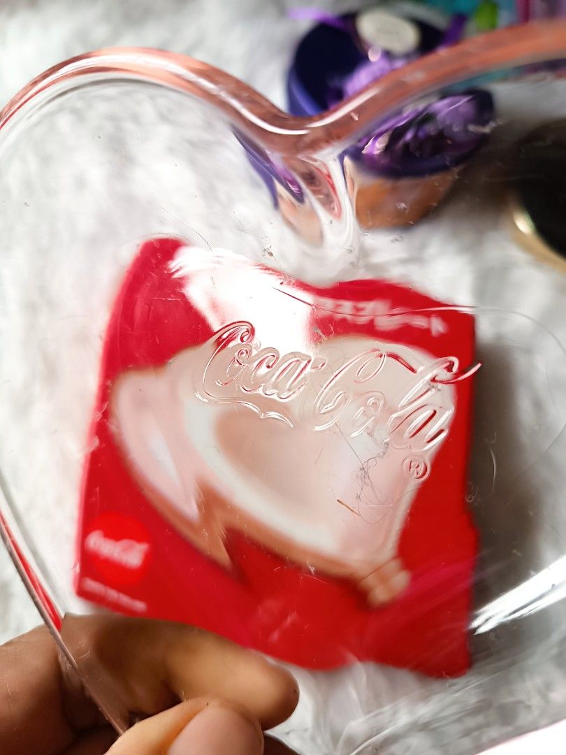 Cakes/cookies serving dish (Category: Bakeware) located in General Santos City (Dadiangas). Submitted by lowlah_na (Listing ID 1255784843, Image 2). Description: Vintage Coca cola cookies serving dish.