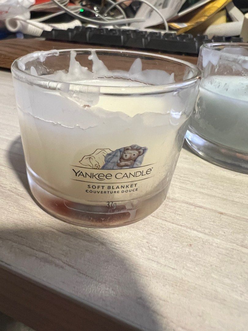 Candle warmer + 3 free yankee candle, Furniture & Home Living, Home