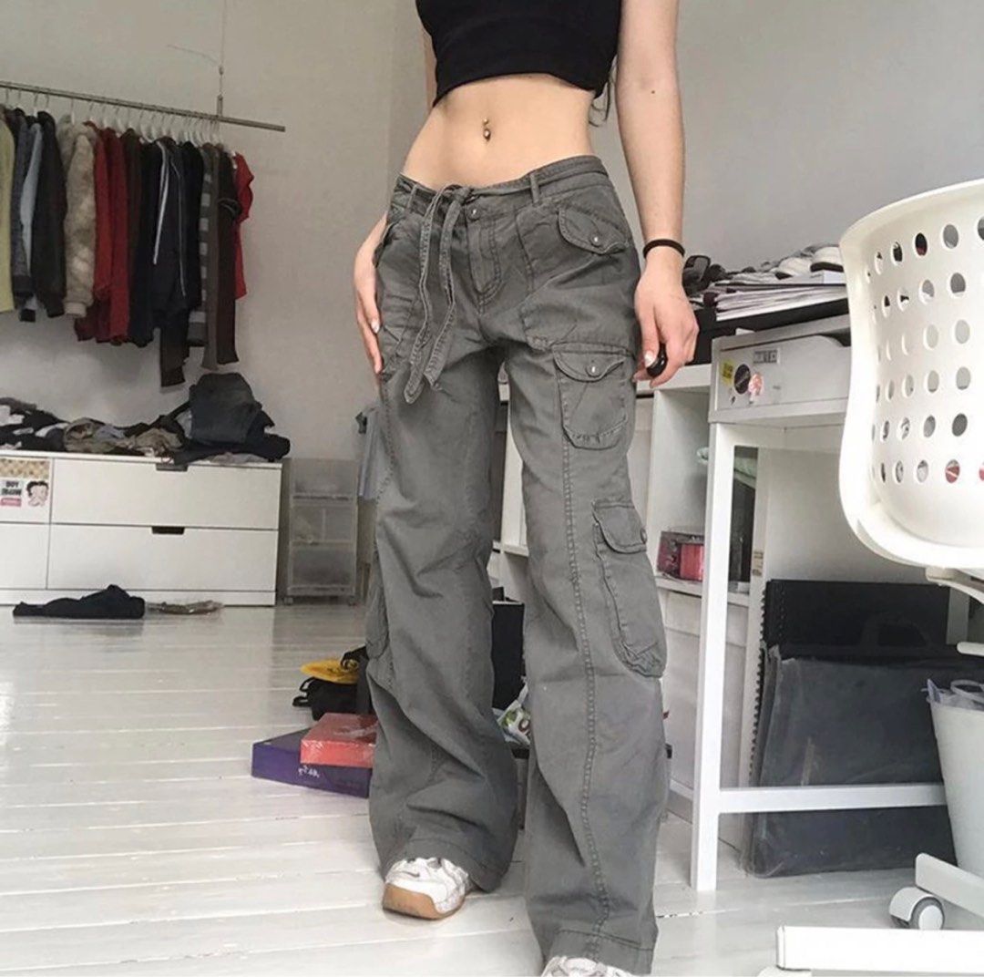 Girl baggy hotsell cargo pants