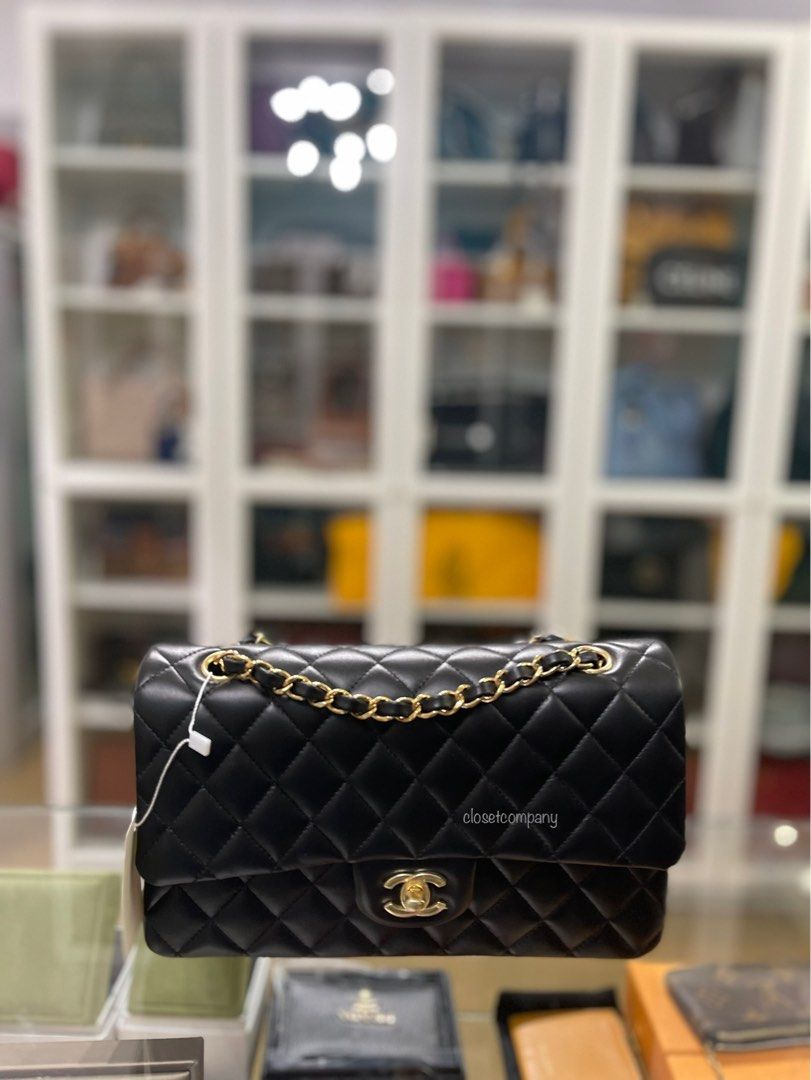 Chanel Classic Medium Double Flap in Lambskin Leather and Gold Hardware  (Microchip), Luxury, Bags & Wallets on Carousell