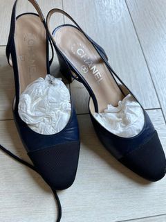 Chanel Navy Classic slingback heels
