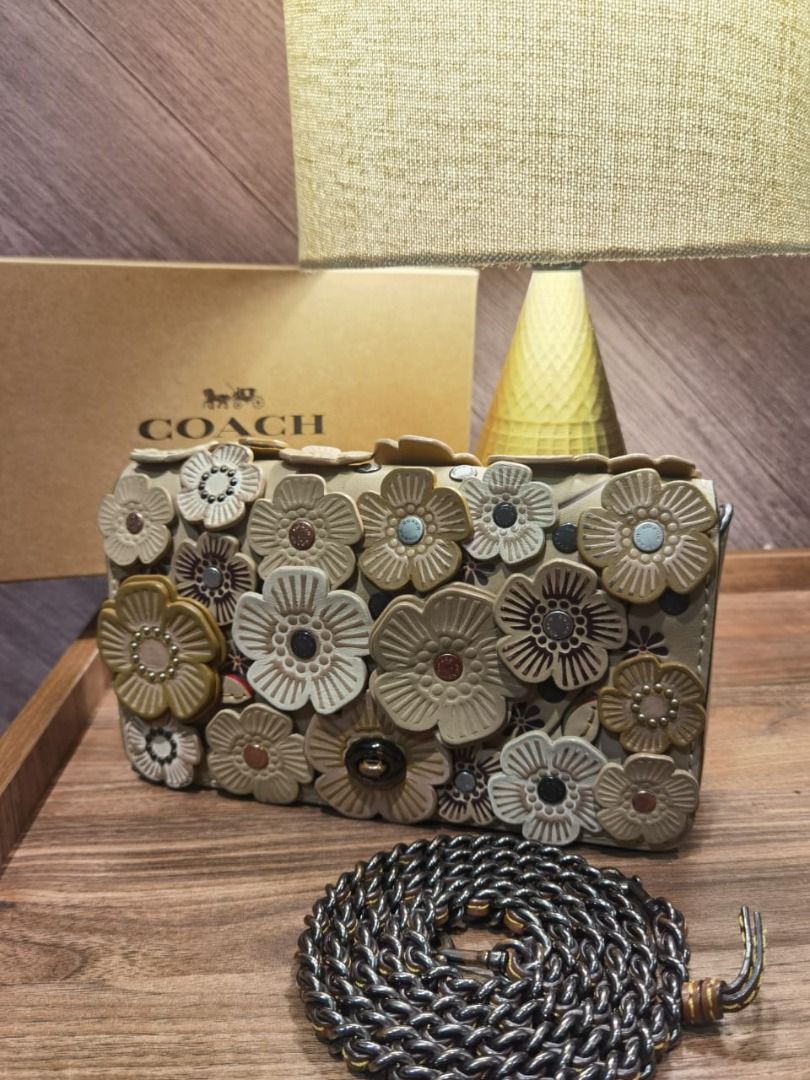 SALE COACH 1941 Dinky in Tea Rose Glovetanned Leather Crossbody