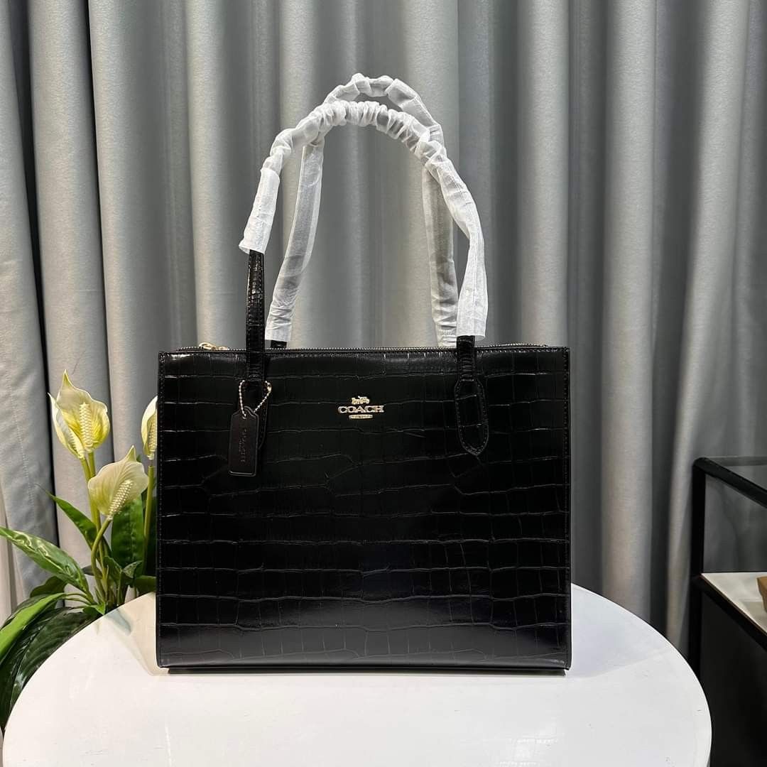 Coach 2024 crocodile handbag
