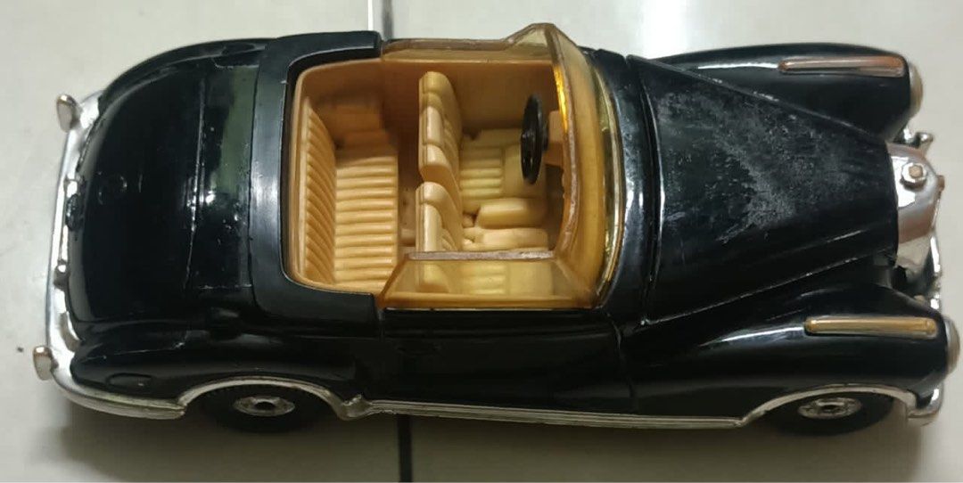 Corgi mercedes benz 300s sales