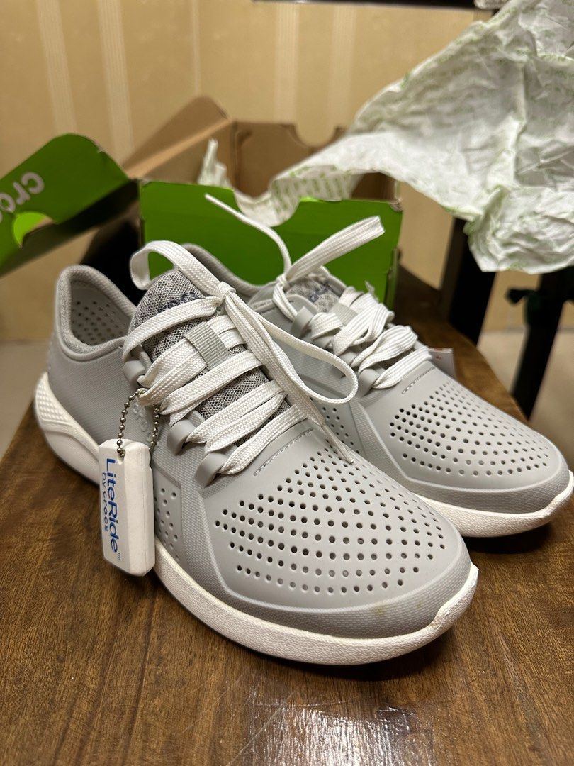 Rubber shoes crocs discount