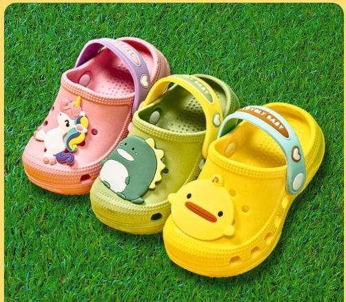 Girl clogs hotsell shoes