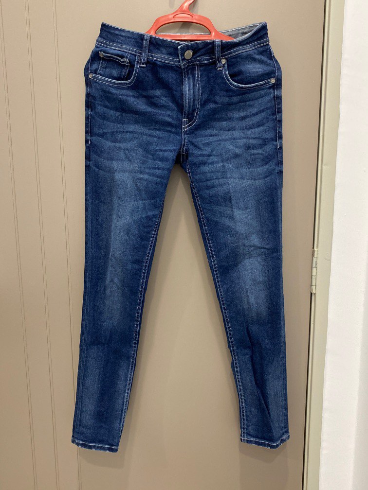 Dark blue jeans, Women's Fashion, Bottoms, Jeans & Leggings on Carousell