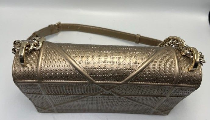 Diorama pouch metallic champagne microcannage calfskin deals