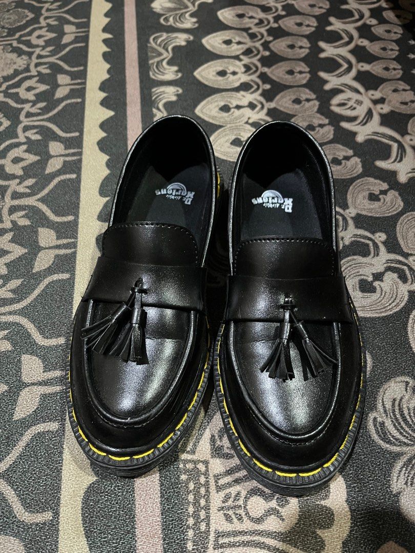 Docmart slip on outlet