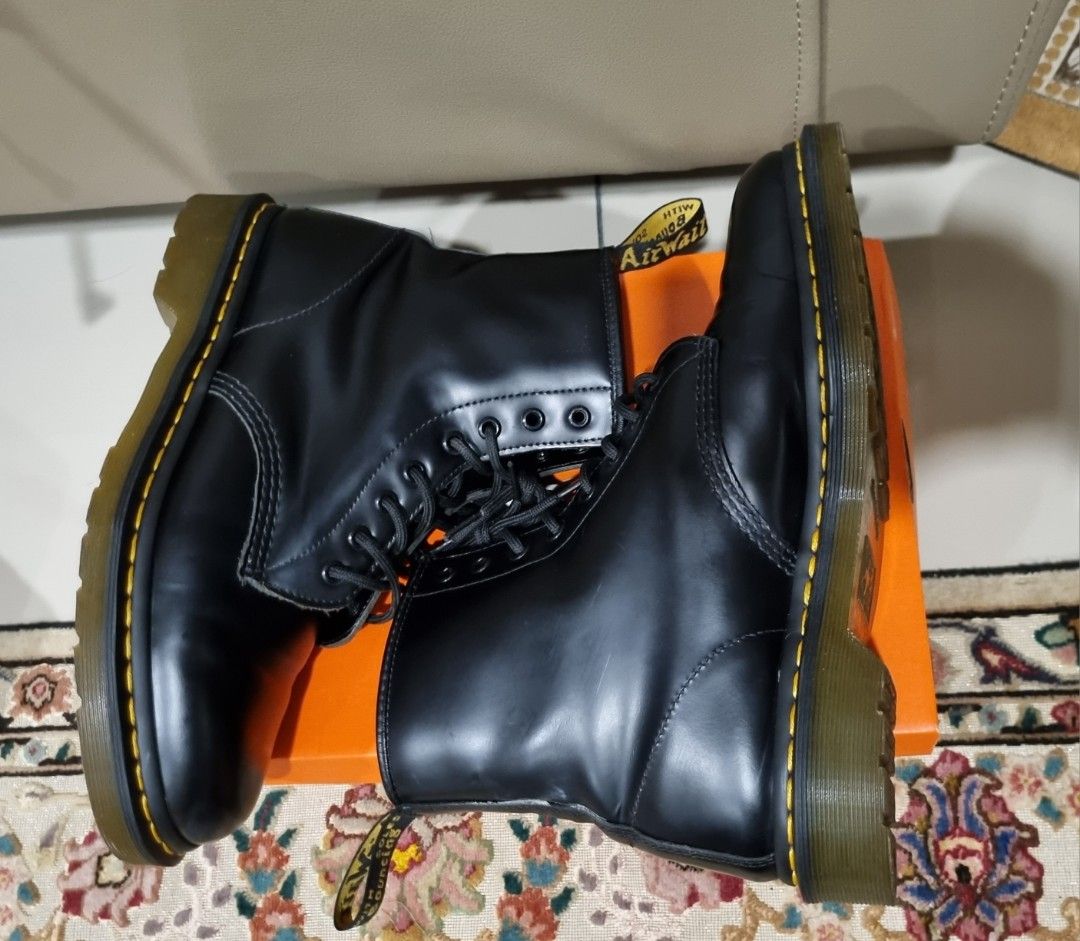 Dr martens 2025 uk 9