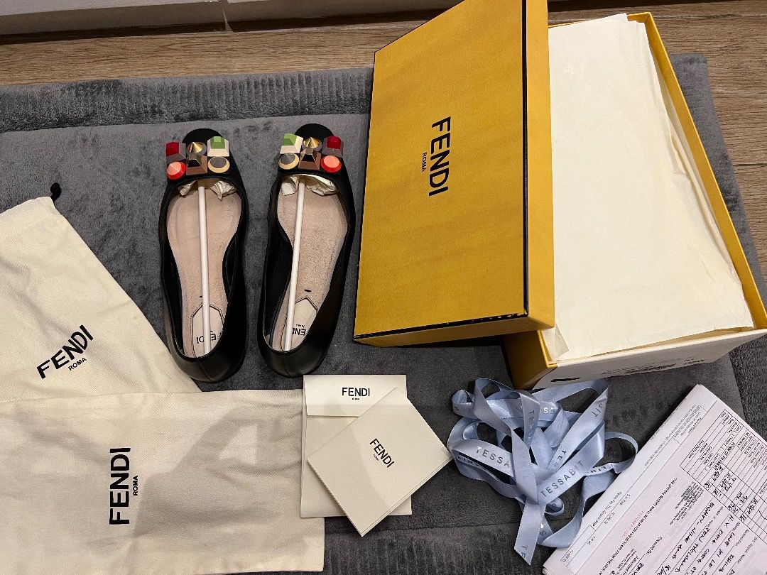 FENDI Roma, Women's Fashion, Footwear, Flats & Sandals on Carousell