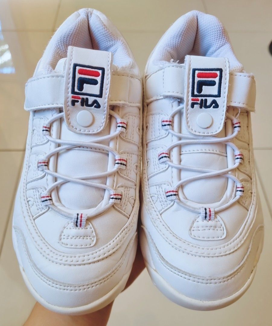 Fila disruptor discount fake vs real