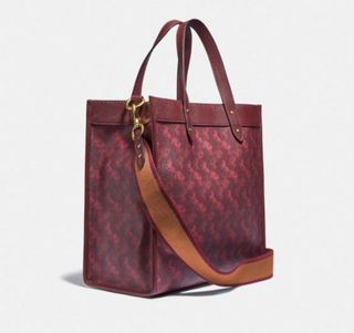 (Category: ) located in . Submitted by onestopformakeup (Listing ID 1255906143, Image 1). Description: .