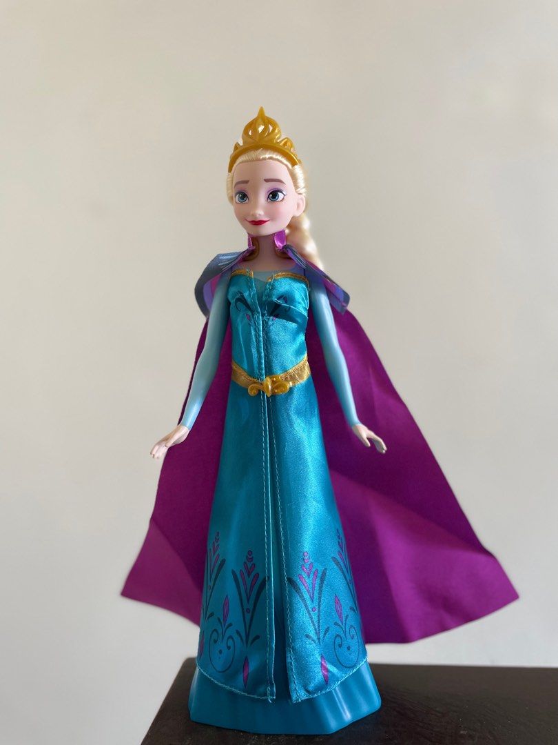 Disney frozen royal shop reveal elsa doll