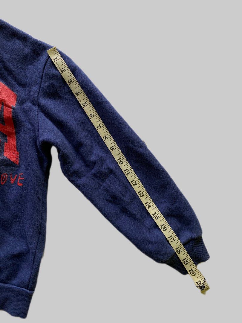 Champion sweater shop boy with luv