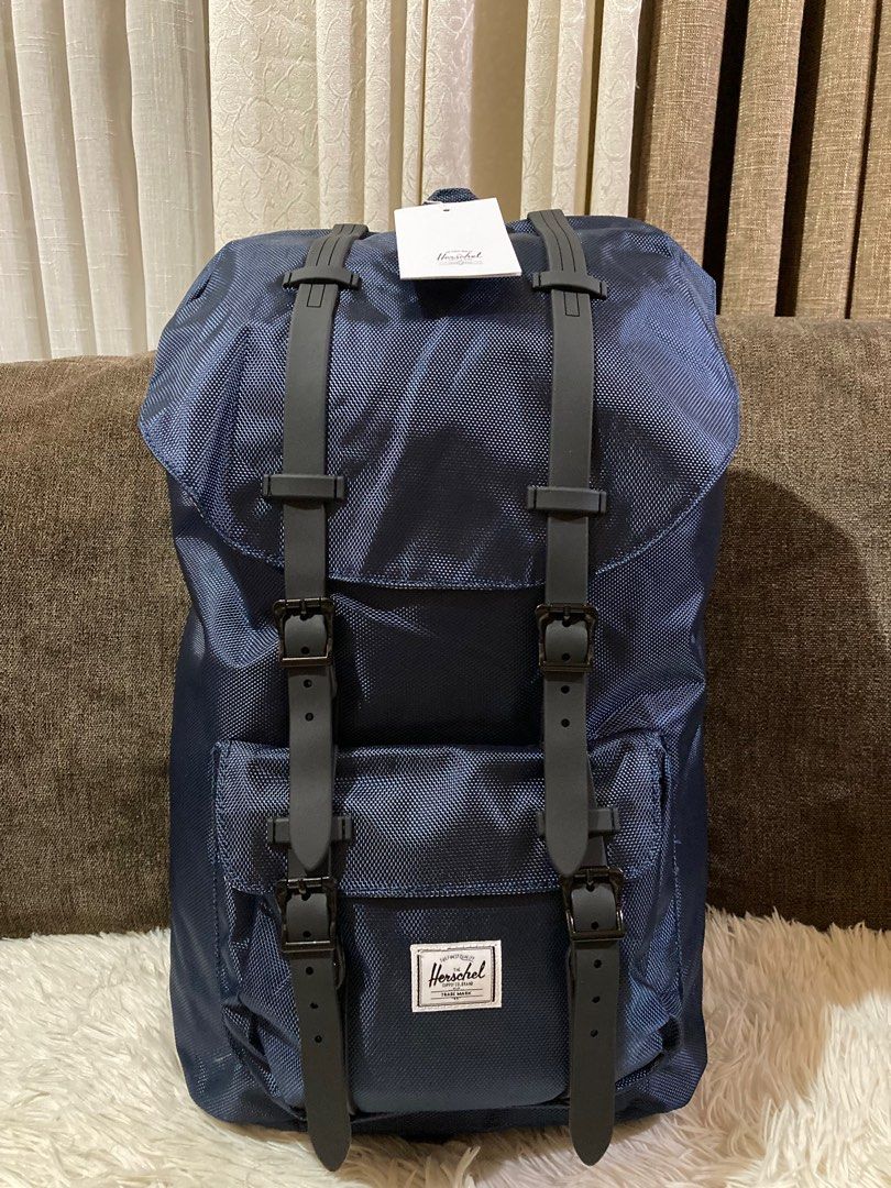 25l herschel backpack top