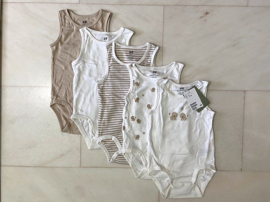 H M and Carter s US baby boy bodysuits sleepsuit Babies Kids