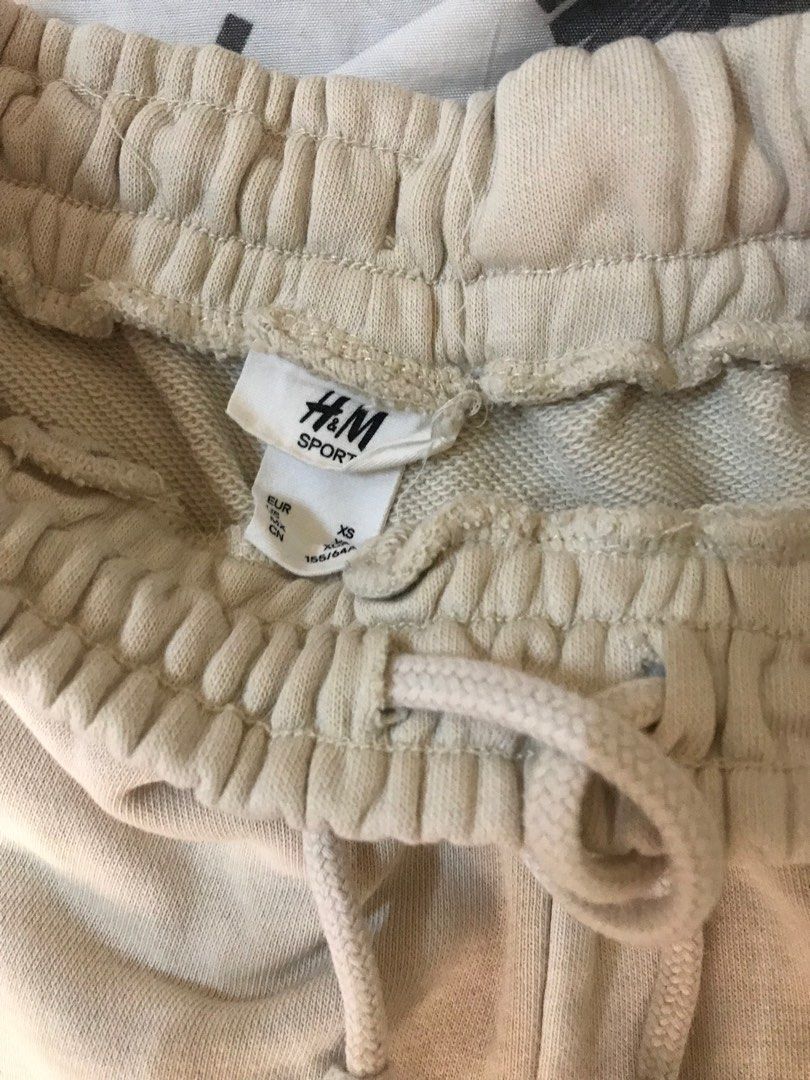 H M Jogger Shorts Beige Men s Fashion Bottoms Sleep and
