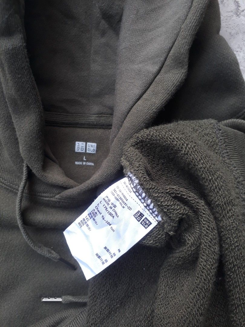 HOODIE UNIQLO SECOND HOODIE BASIC BLANK HOODIE Fesyen Pria Pakaian Baju Luaran di Carousell