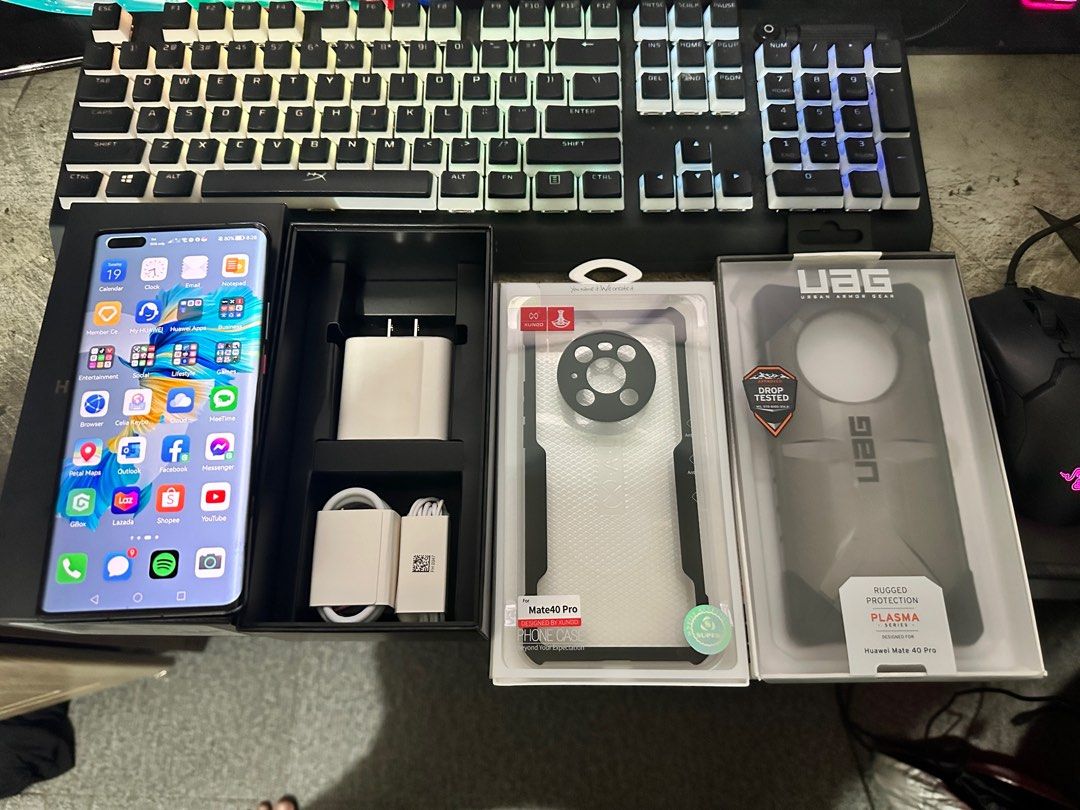 Huawei mate 40 pro (Category: Huawei) located in Caloocan City. Submitted by blackfire_07 (Listing ID 1255873025, Image 2). Description: Selling huawei mate 40 pro Used like new walang dents or scratches check nyo nalang upon meetup Complete with charger and accesories (not used) Negotiable Pwede din swap sa samsung note 20 ultra, samsung s21 ultra or s22 ultra add cash ako Rfs di masyadong gamay ang huawei.