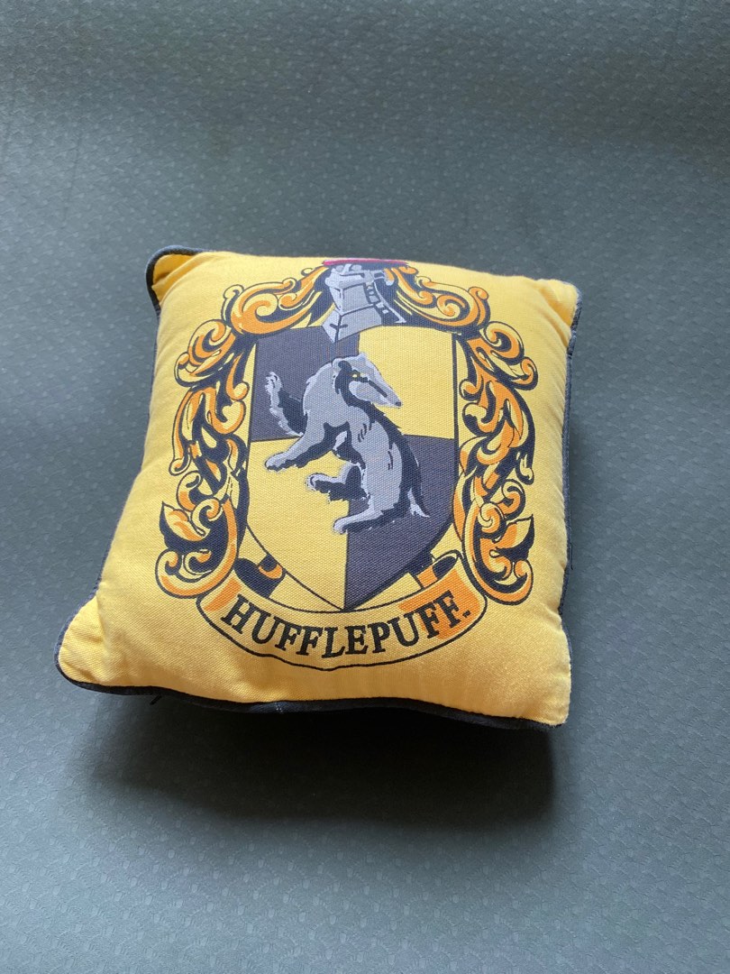 Hufflepuff pillow shop