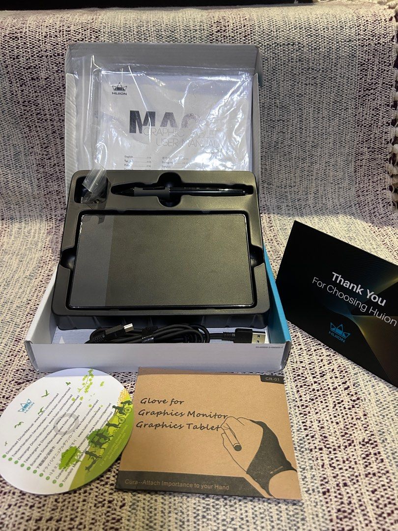Huion pen table 2048 pressure levels (Category: Other Accessories) located in Paranaque City. Submitted by marjbpp (Listing ID 1255773831, Image 1). Description: Selling for low nabili ko sa onlineP2,300 Na Open and try lang pero hindi na nagamit Usb pen table Pen signer Drawing Writing Industrial design.