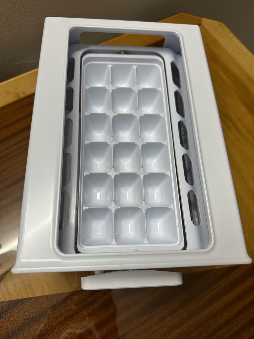 Ice tray, TV & Home Appliances, Other Home Appliances on Carousell
