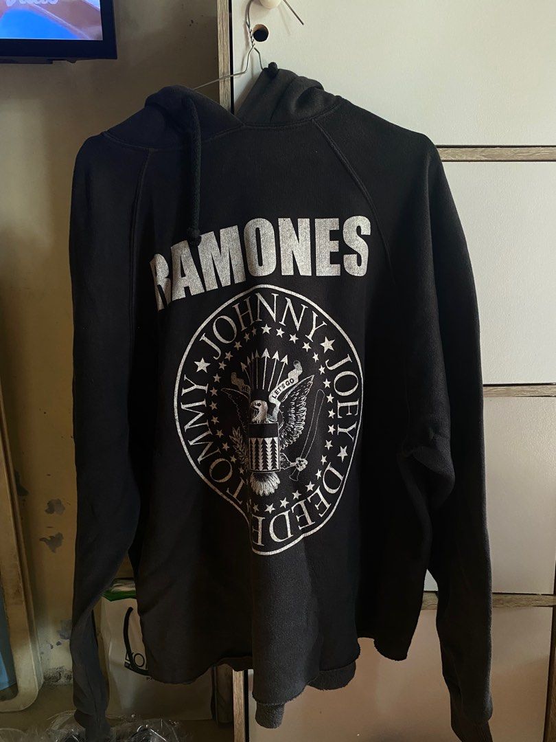Ramones hoodie pull and bear discount