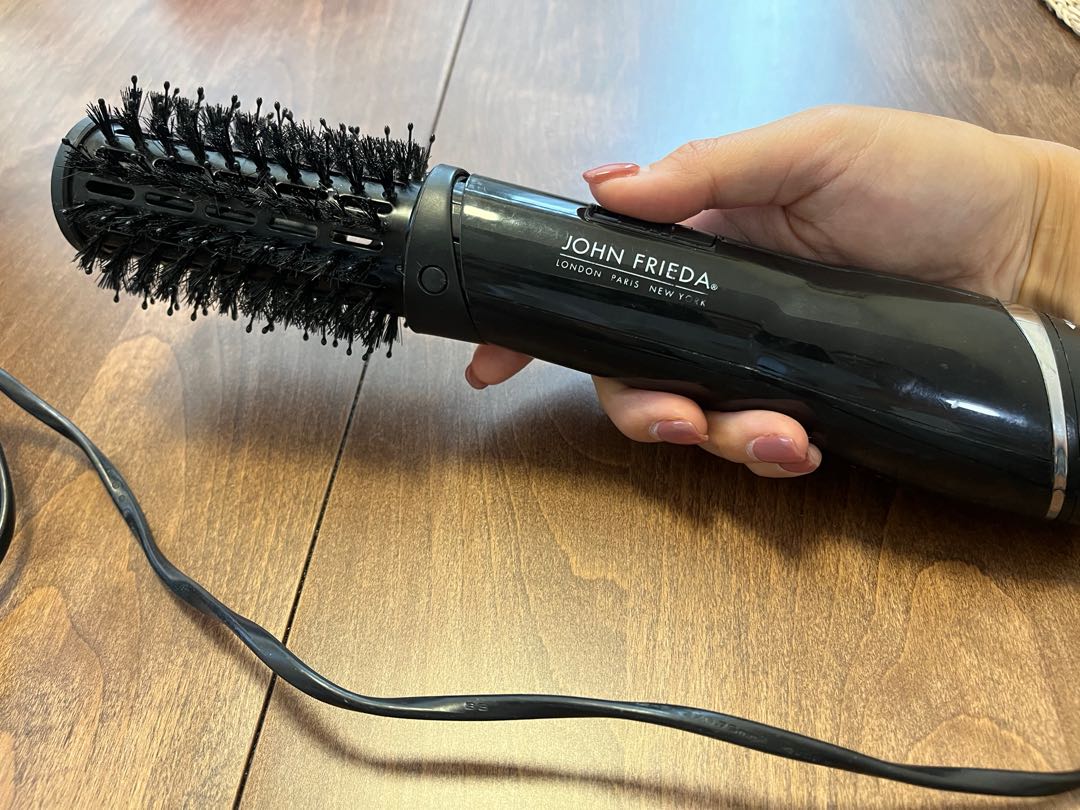 John Frieda Hot hair brush