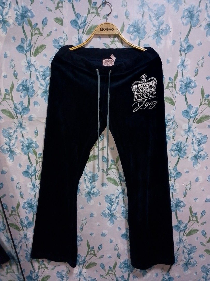 JUICY COUTURE TRACKSUIT SET, Women's Fashion, Coats, Jackets and Outerwear  on Carousell