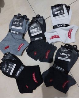 Kaos kaki baru merk LEVI'S size 42 - 48 isinya ada 10 psng