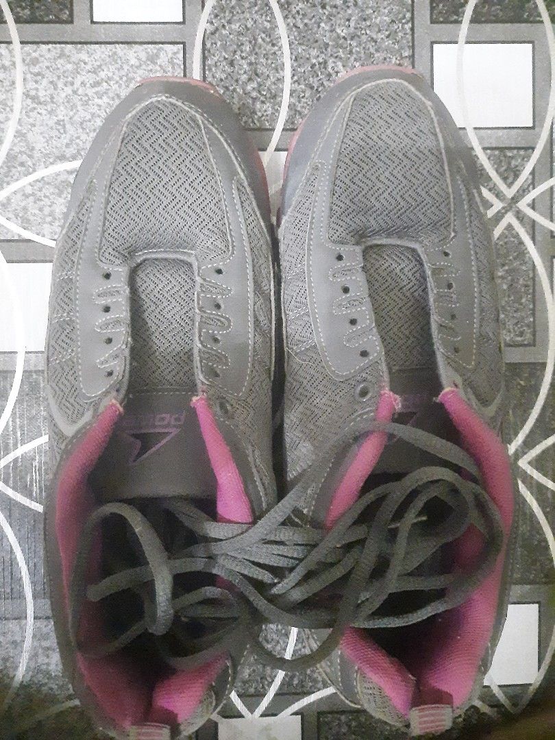 kasut hiking sport direct