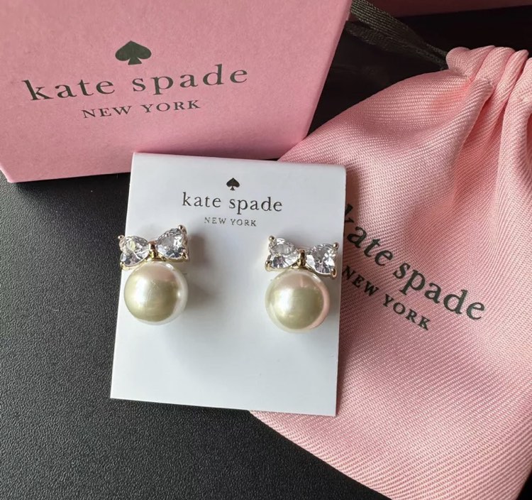Kate spade bow pearl sale earrings