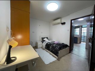 Kembangan Court - FOR ONE PERSON - Deluxe Room